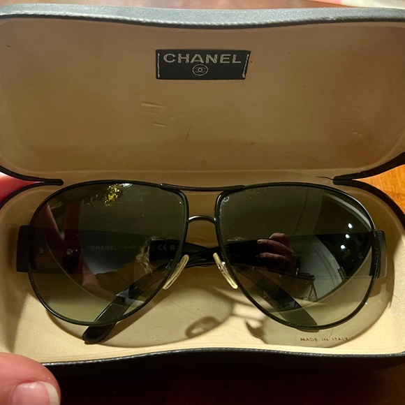 CHANEL Coco Mark 4128 64 11 125 Sunglasses Matte Black Unisex 22 - Picture 1 of 7